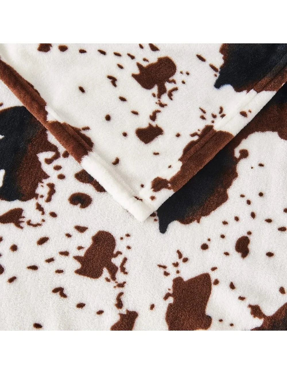 Cozy Cowhide-Print Fleece Throw Blanket - Brown & White 50x60